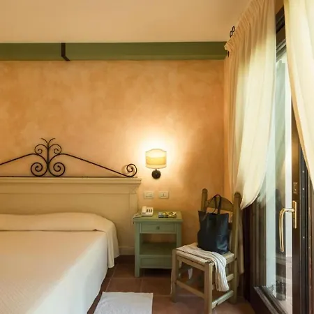 Tranquil Lantana For 5 People 1,5km From