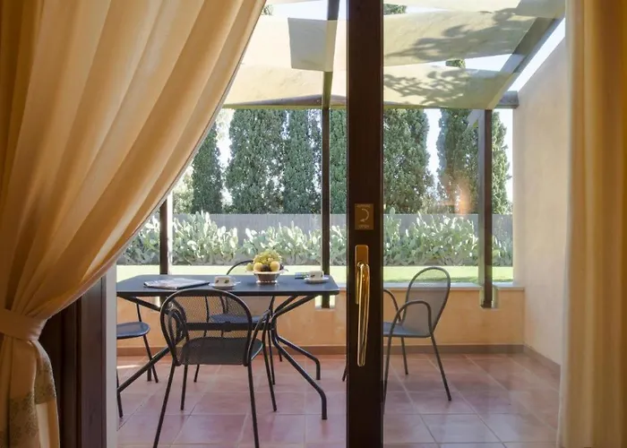 Tranquil Lantana For 5 People 1,5km From Pula
